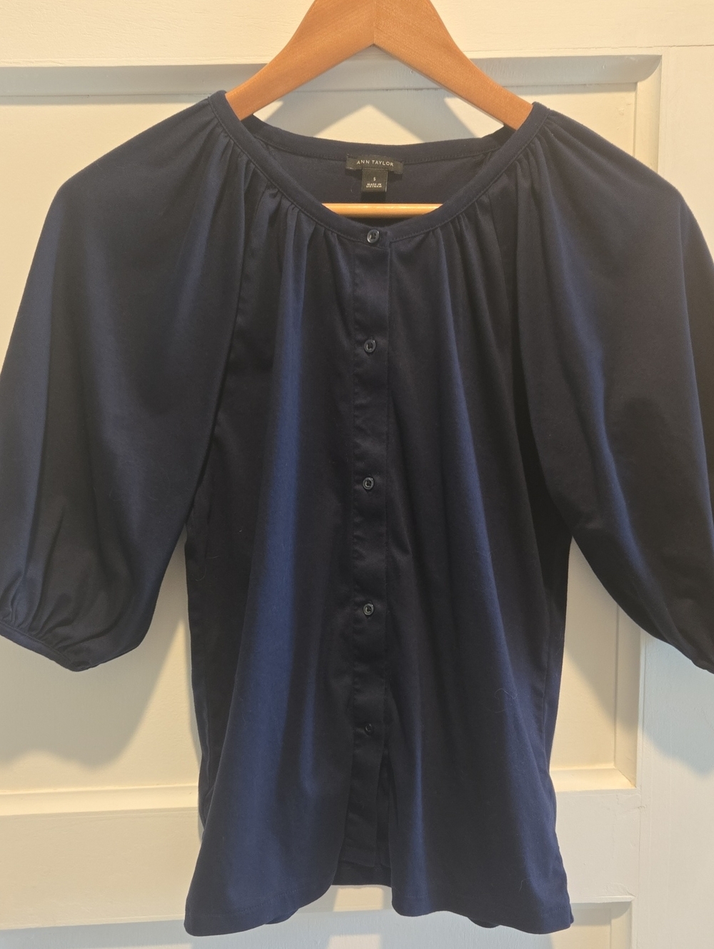 Ann Taylor Navy Button-Front Puff Sleeve Top
